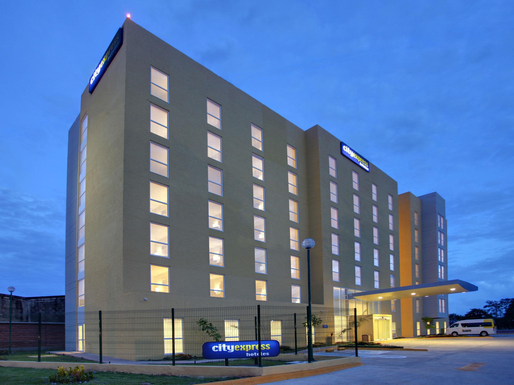 City Express Junior By Marriott Villahermosa Exterior foto